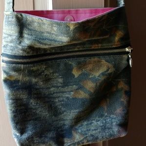 Crossbody bag